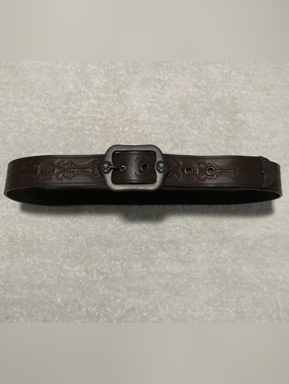 BRAND NEW Disney Pirates Of The Carribean Genuine Leather Skull Belt - S/M